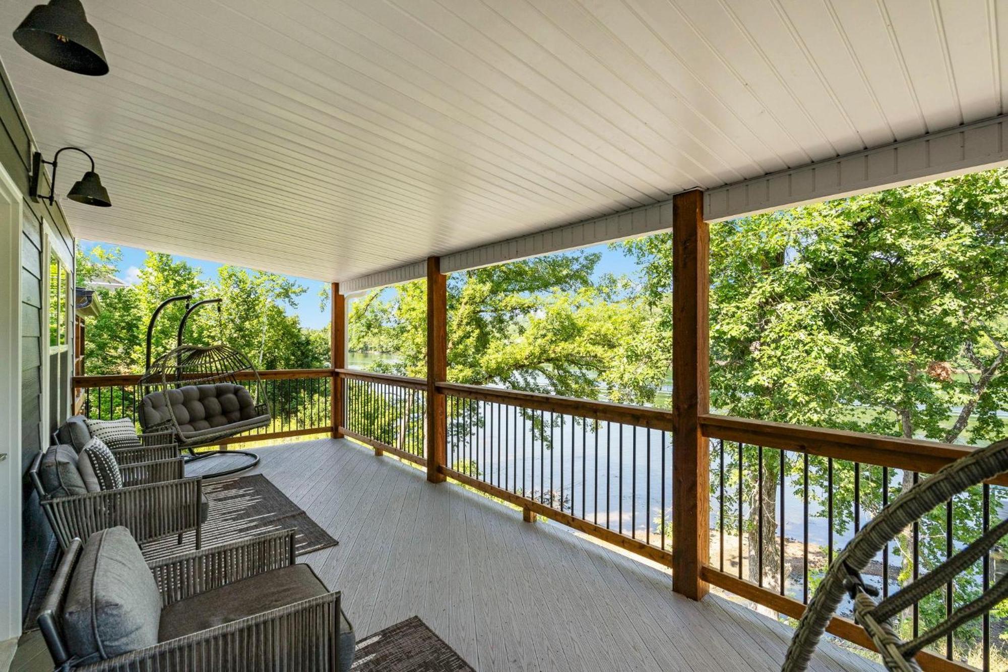 Lakeshore Living 布蘭森 外观 照片